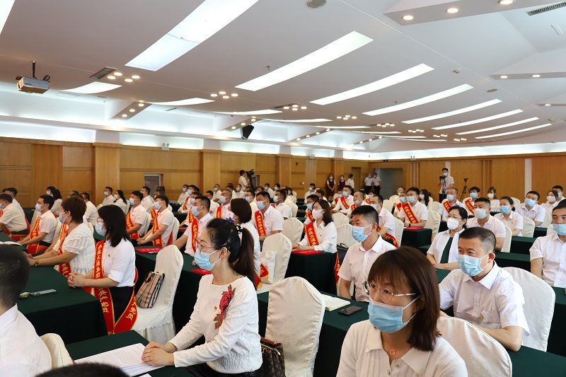 4-220F41AS53V UU国际(中国区) - 官方网站